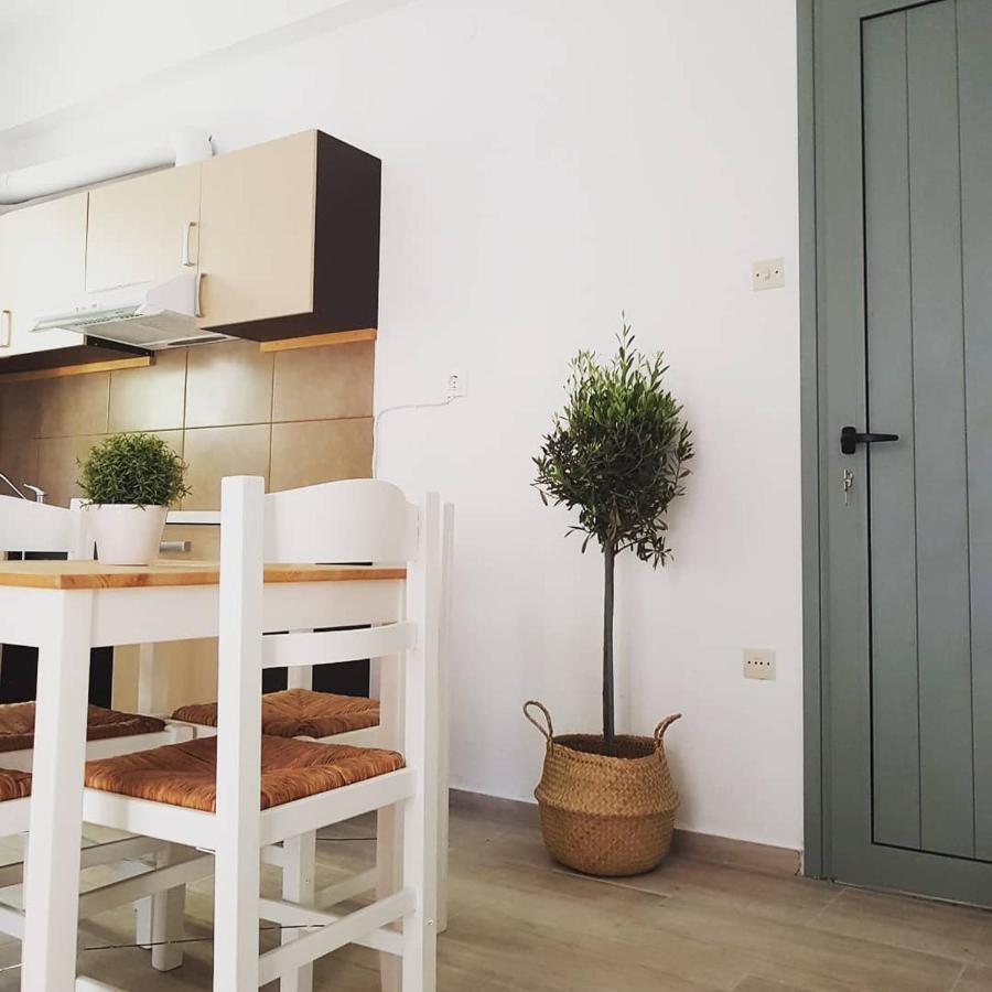 Greekowl Apartments Скиатос Екстериор снимка
